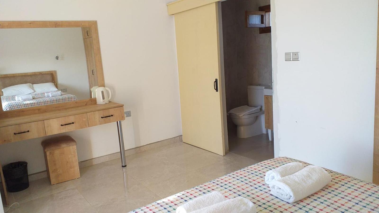 Glaro Garden Hotel Agia Trias Exterior photo