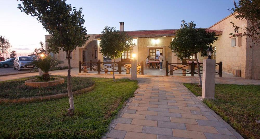 Glaro Garden Hotel Agia Trias Exterior photo